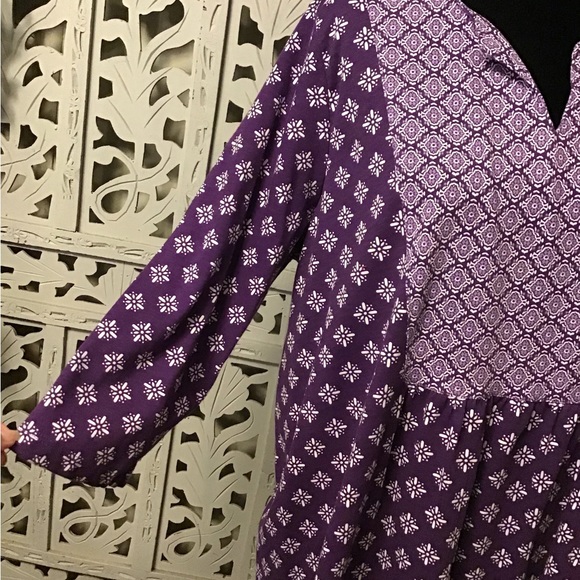 WOMAN WITHIN PRETTY PURPLE & WHITE FLOWER DESIGN COTTON MID SLEEVE PLUS TOP - Picture 5 of 8
